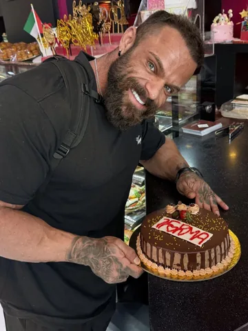 mikethebadass Instagram post about Farewell to Dubai