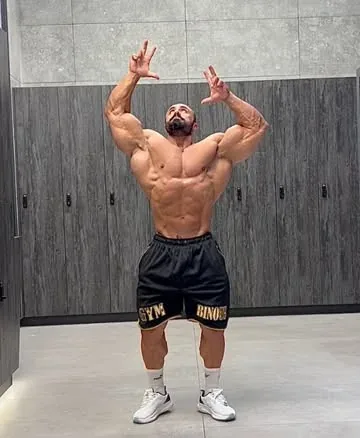 milossarcev Instagram post about Competition preparation