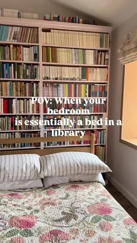 mirandasbookcase Instagram post about Bookish lifestyle