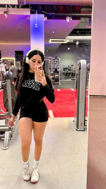 mirandav_brave Instagram post about Humor and personality