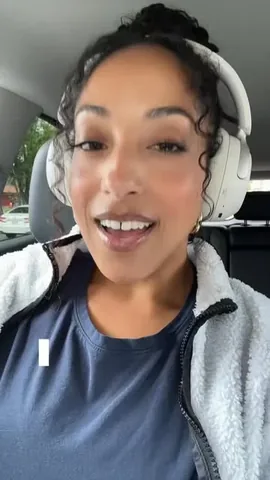 missalexlarosa Instagram post about Body neutral fitness