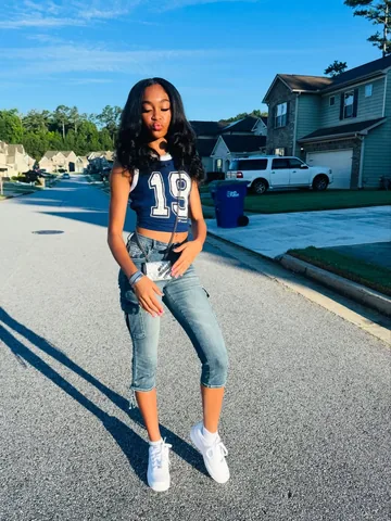 missbrooklynskye Instagram post about Back to school