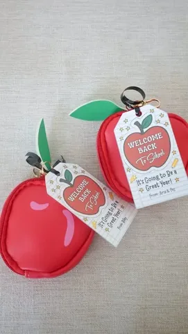 missporsha Instagram post about Teacher gift idea