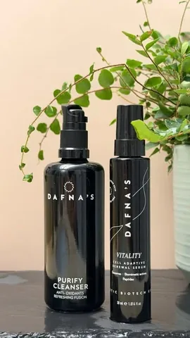 mochiandblush Instagram post about Dafna Skincare review