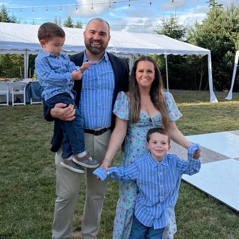 mollyluwho Instagram post about Monthly family recap