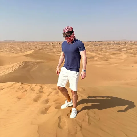 mongraal Instagram post about Dubai travel