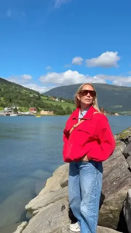 mrsemilynorris Instagram post about Children’s mischievous behavior
