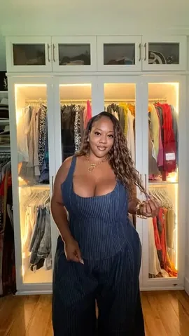 mskristine Instagram post about Corset outfit