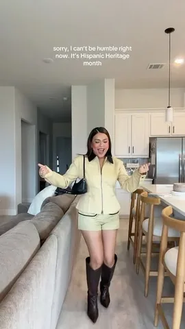 mvrubi Instagram post about Fall outfit
