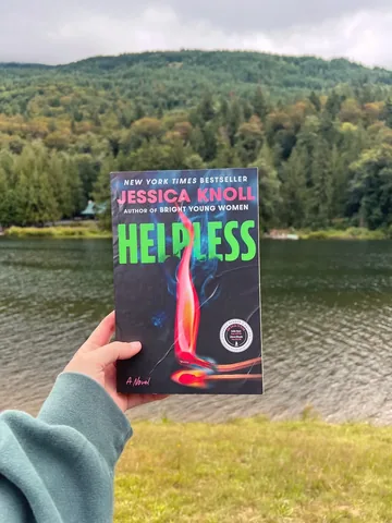 _myfictionalworld Instagram post about Book review