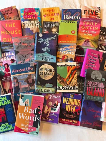 _myfictionalworld Instagram post about Book haul