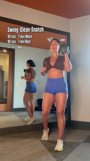 mytrainercarmen Instagram post about Dumbbell workout