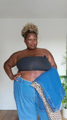 naomi.native Instagram post about Plus size denim