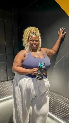 naomi.native Instagram post about Plus size fitness