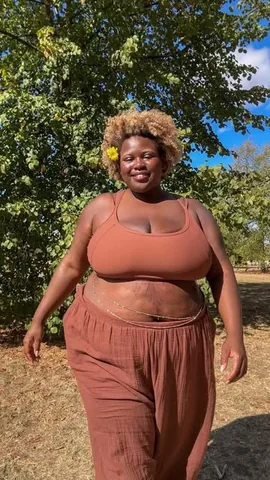 naomi.native Instagram post about Self confidence and wellbeing