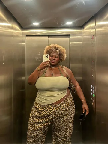 naomi.native Instagram post about Plus size fashion