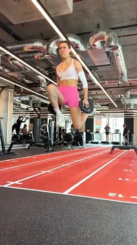natacha.oceane Instagram post about Power training