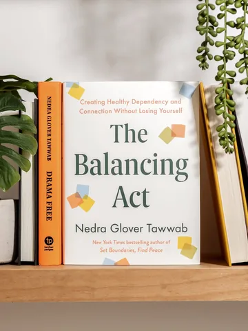 nedratawwab Instagram post about Book sale