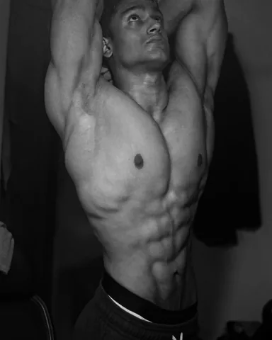 nehal.fitness_ Instagram post about Physique presentation