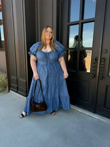 nerdycurvyandthriving Instagram post about Plus size fashion