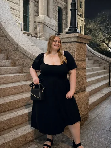 nerdycurvyandthriving Instagram post about Plus size fashion