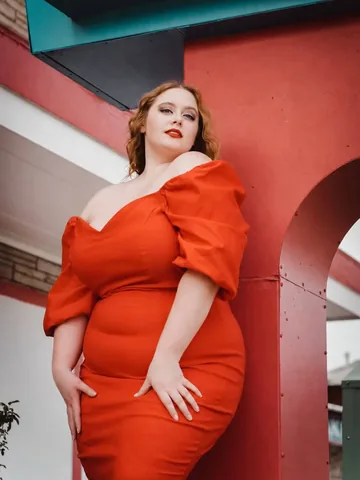 nerdycurvyandthriving Instagram post about Immigration politics