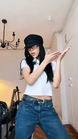nianaguerrero Instagram post about Dance practice