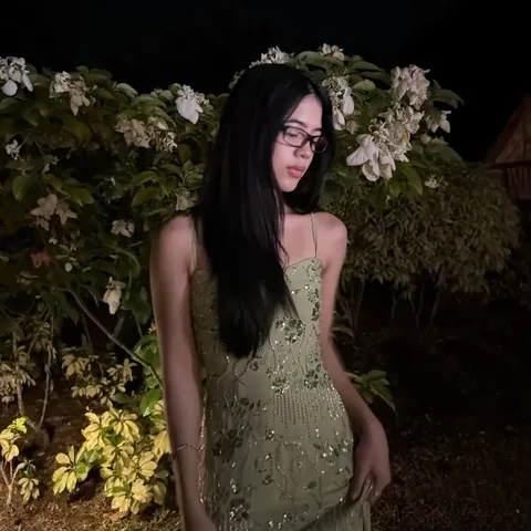 nianaguerrero Instagram post about Fashion outfit