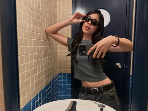 niana Instagram post thumbnail