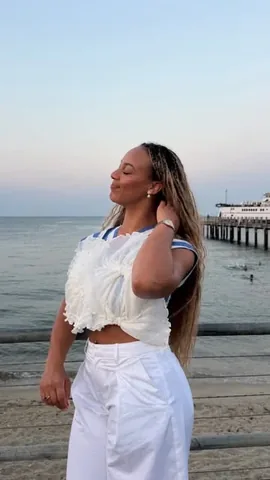 niasioux Instagram post about Travel fashion
