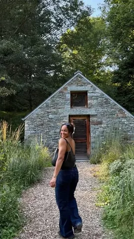 niasioux Instagram post about Travel and relaxation