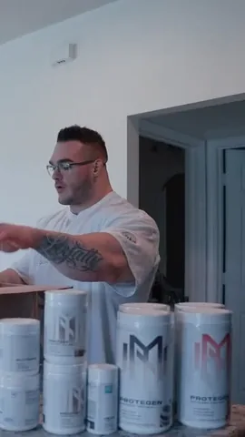 nick_walker39 Instagram post about Supplement unboxing