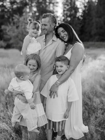 nic.maxam Instagram post about Family photography