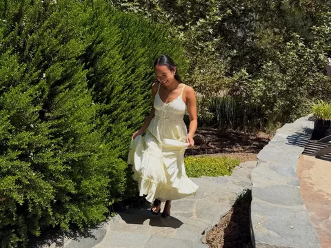 nicolelaeno Instagram post about August photo archive