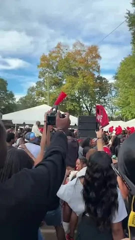 nicolevada Instagram post about University homecoming