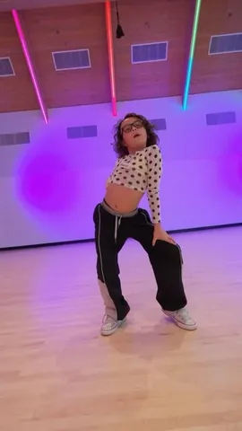 nikakljun Instagram post about Dance class performance