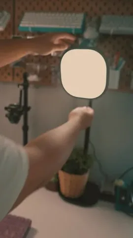 nishgames Instagram post about Streaming key lights