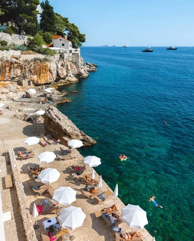 nodestinations Instagram post about Hotel Excelsior Dubrovnik
