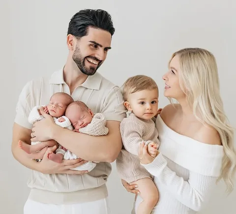 nunoantunes_ Instagram post about Family and twins