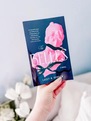 nurse_bookie Instagram post about Dark academia mystery review