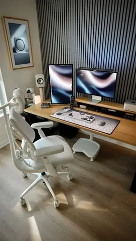 nvzion Instagram post about LiberNovo Omni Pro