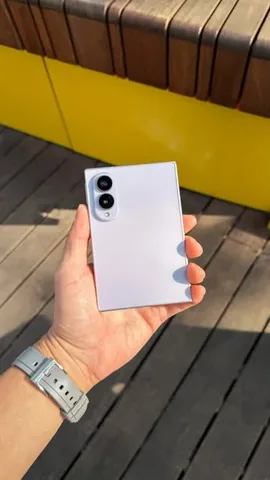 nvzion Instagram post about Samsung Galaxy Z Fold8
