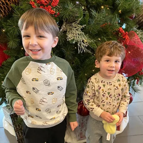 officialkittiesmamayt Instagram post about Holiday family update