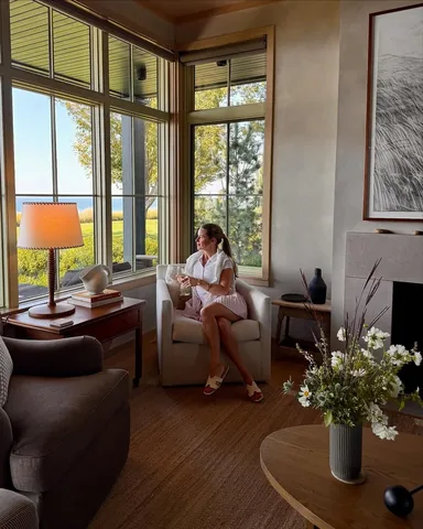 oliviarink Instagram post about Lake Michigan getaway