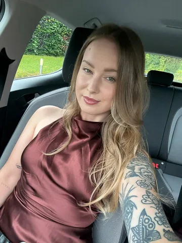 omgitsfirefoxx Instagram post about Belgium travel