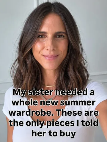 oncloudriley Instagram post about Summer capsule wardrobe