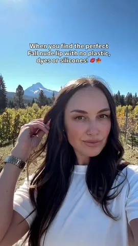 organicbunny Instagram post about Clean fall beauty