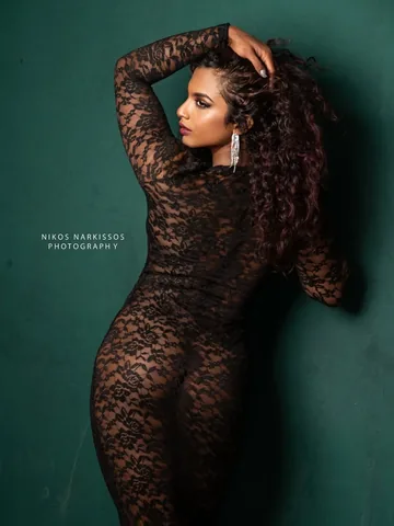 osho_thefitqueen Instagram post about Editorial fashion photography