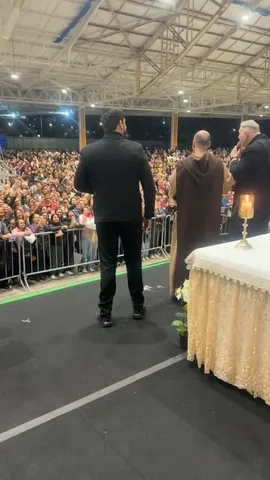 padreadrianozandona Instagram post about Evento de oração
