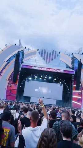 padre.guilherme Instagram post about Festival performance